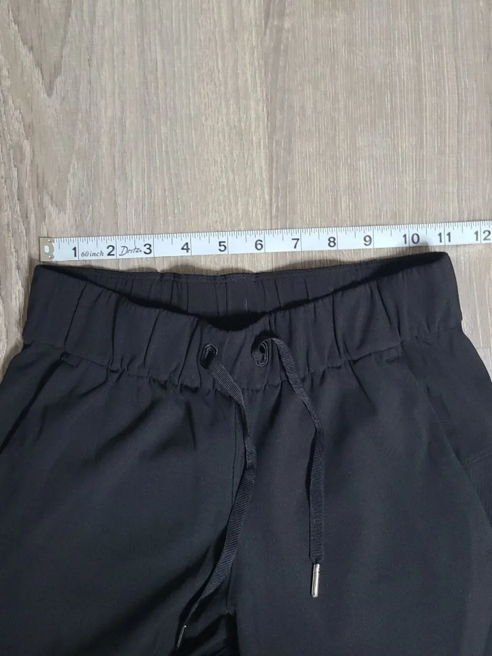Lululemon On The Fly Luxtreme Drawstring Athletic Workout Joggers Black - Size 0